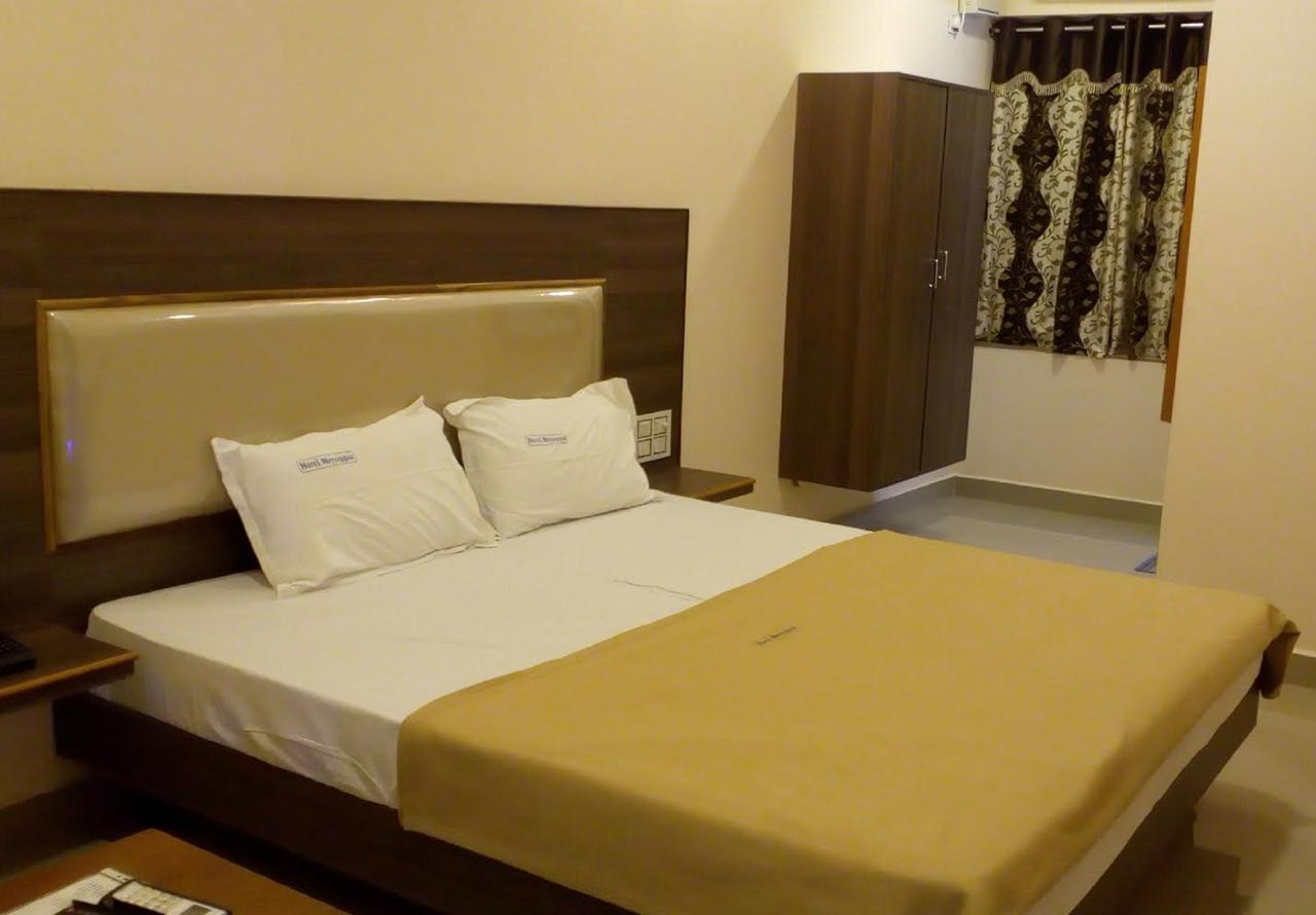 Hotel Meyyappaa Karaikkudi Exteriör bild