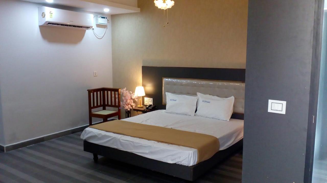 Hotel Meyyappaa Karaikkudi Exteriör bild